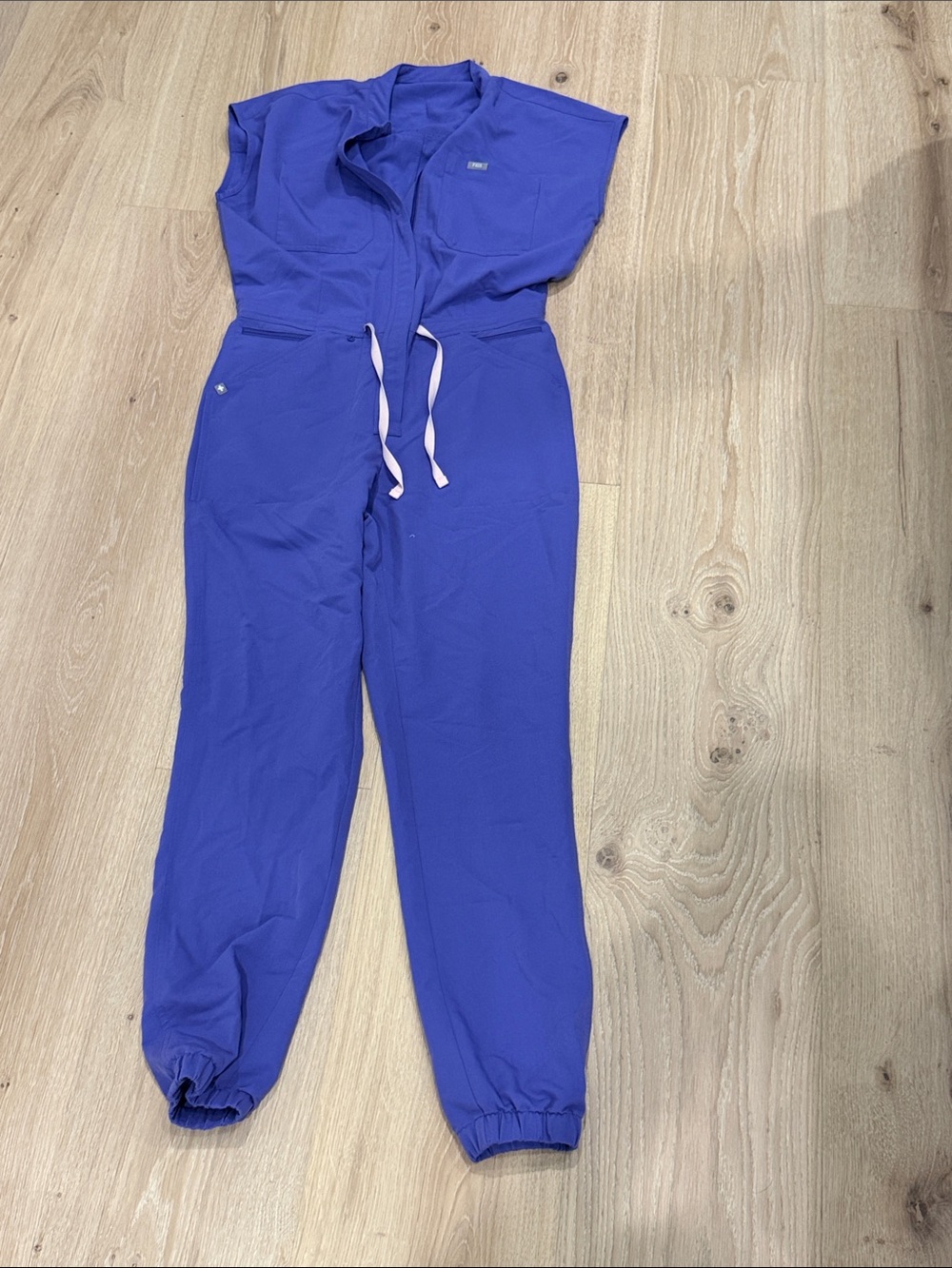 Figs women's Amethyst Rafaela - Cargo ScrubJumpsuit medium